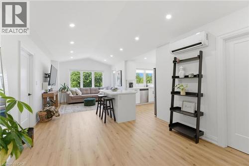 82 CUMMING Court Unit# UPPER , Ancaster, Ontario L9G 1V3 5
