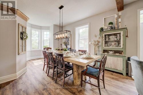35 Schweitzer Street, Kitchener, ON - Indoor Photo Showing Dining Room