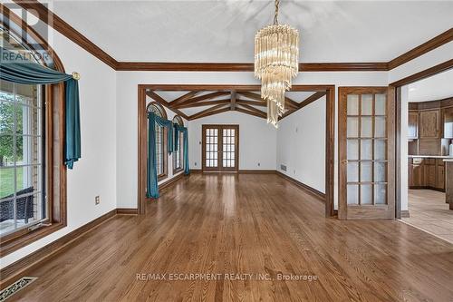 7011 Dickenson Road E, Hamilton, ON - Indoor Photo Showing Other Room