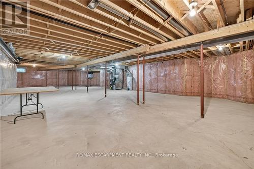 7011 Dickenson Road E, Hamilton, ON - Indoor Photo Showing Basement