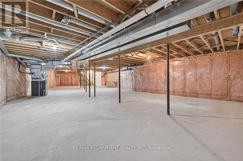 7011 Dickenson Road E, Hamilton, ON - Indoor Photo Showing Basement