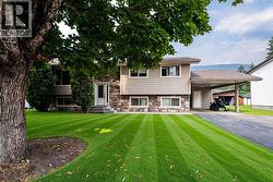 1506 Mountain View Drive Revelstoke, BC V0E 2S1