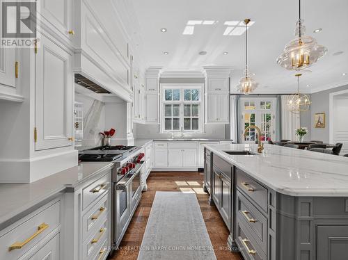 21 Don Ridge Drive, Toronto, ON - Indoor Photo Showing Kitchen With Upgraded Kitchen
