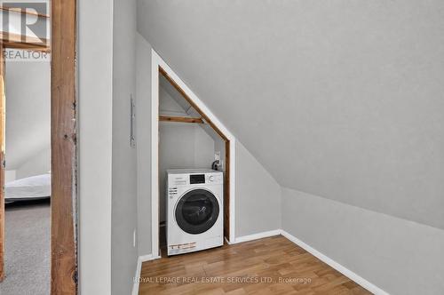 62 Erie Avenue, Hamilton, ON - Indoor Photo Showing Laundry Room