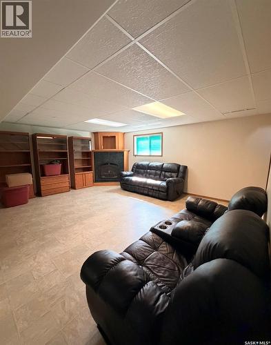 210 4Th Street E, Meadow Lake, SK 