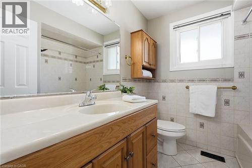 635 Ramsgate Road, Burlington, ON - Indoor Photo Showing Bathroom