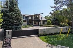 1540 WATERSEDGE Road  Mississauga, ON L5J 1A4