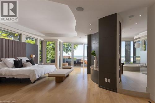 1540 Watersedge Road, Mississauga, ON - Indoor Photo Showing Bedroom