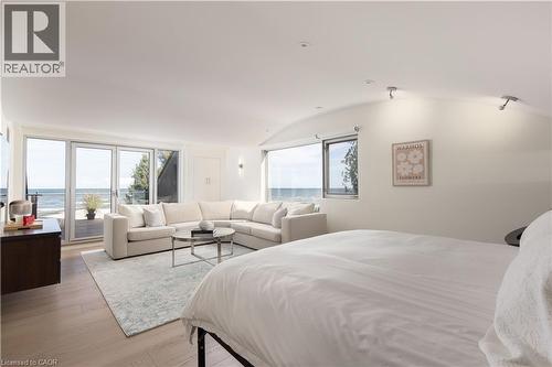 1540 Watersedge Road, Mississauga, ON - Indoor Photo Showing Bedroom