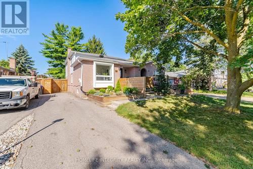 52 STEWART AVENUE  New Tecumseth, ON L9R 1C2