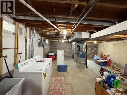 200 3Rd Street Ne, Ituna, SK - Indoor