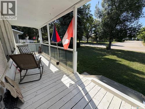 200 3Rd Street Ne, Ituna, SK - Outdoor With Deck Patio Veranda With Exterior