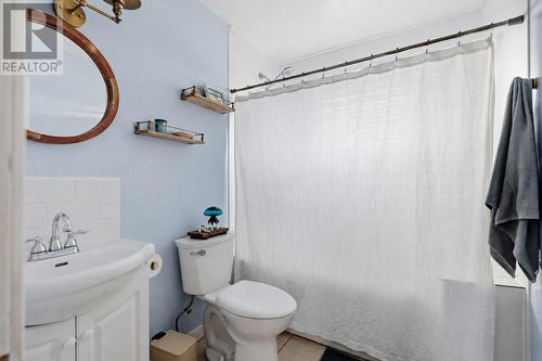 150A Mcfadden Ave, Sault Ste. Marie, ON - Indoor Photo Showing Bathroom