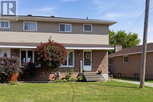 150A Mcfadden Ave, Sault Ste. Marie, ON - Outdoor