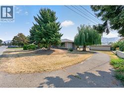 2545 YOUNG Avenue Kamloops, BC V2B 4M9