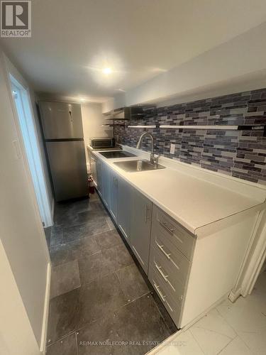 20 PAYZAC AVENUE , Toronto, Ontario M1E 2W7 3