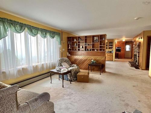 355 Pleasant Street, Yarmouth, NS 