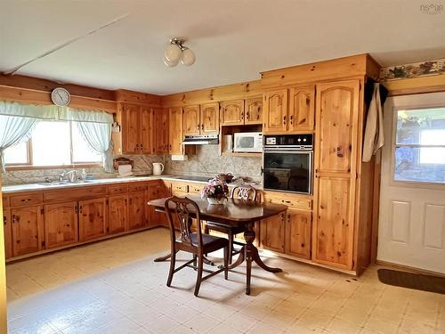 355 Pleasant Street, Yarmouth, NS 