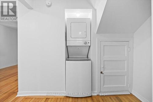 135 Upper Lorne Place, Ottawa, ON - Indoor Photo Showing Laundry Room