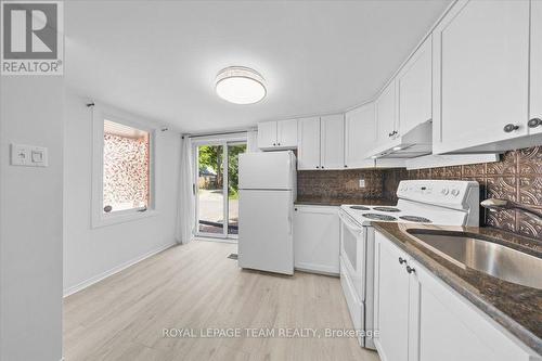 135 Upper Lorne Place, Ottawa, ON - Indoor Photo Showing Kitchen