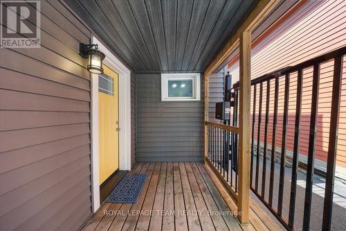 135 Upper Lorne Place, Ottawa, ON - Outdoor With Exterior