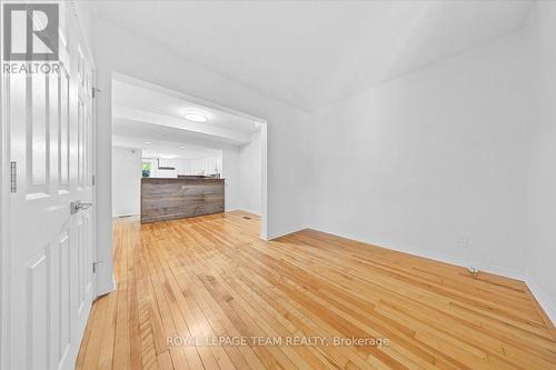 135 Upper Lorne Place, Ottawa, ON - Indoor Photo Showing Other Room