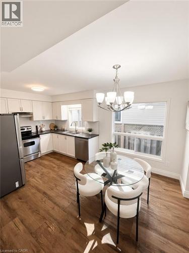 765 Angler Way, Waterloo, ON - Indoor Photo Showing Dining Room