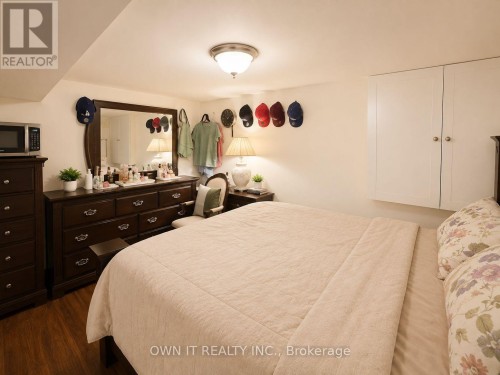 7104 Goreway Drive, Mississauga, ON 