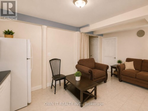 7104 Goreway Drive, Mississauga, ON 