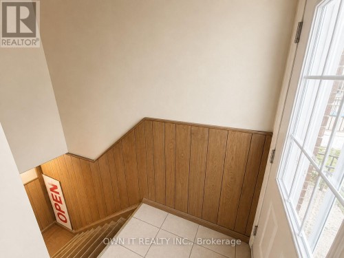 7104 Goreway Drive, Mississauga, ON 