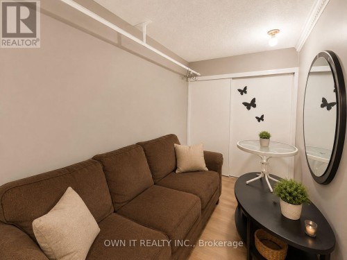 7104 Goreway Drive, Mississauga, ON 