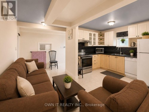7104 Goreway Drive, Mississauga, ON 