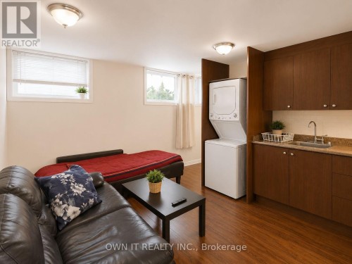 7104 Goreway Drive, Mississauga, ON 