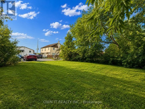 7104 Goreway Drive, Mississauga, ON 