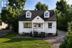 7112 GOREWAY DRIVE  Mississauga, ON L4T 2T6