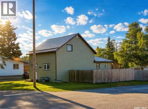 116 5Th Avenue N, Big River, SK - Outdoor