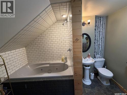 116 5Th Avenue N, Big River, SK - Indoor Photo Showing Bathroom