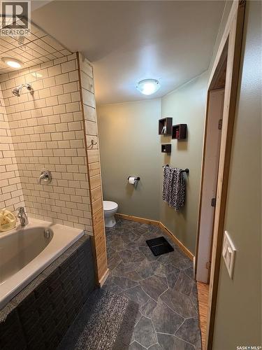116 5Th Avenue N, Big River, SK - Indoor Photo Showing Bathroom
