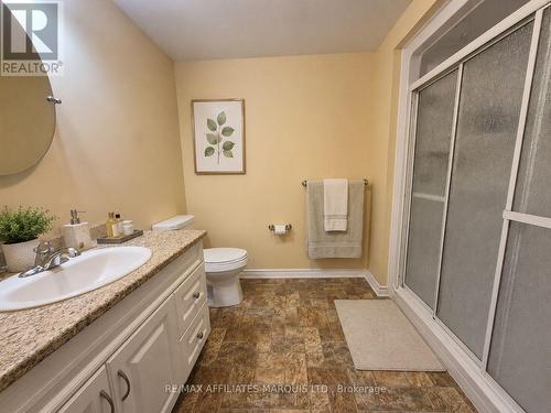 200 - 108 Second Street E, Cornwall, ON - Indoor Photo Showing Bathroom