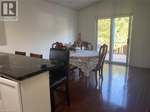806 Fairway Crescent, Kitchener, ON - Indoor Photo Showing Dining Room