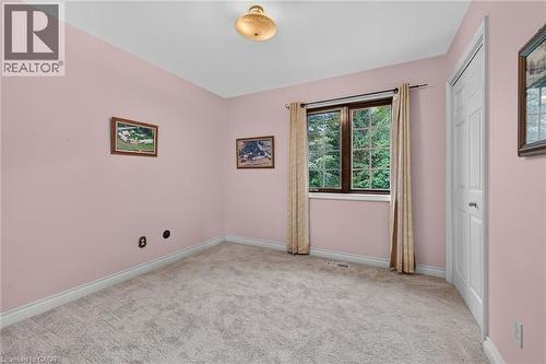 7011 Dickenson Road E, Mount Hope, ON - Indoor Photo Showing Other Room