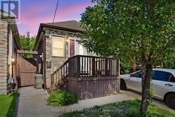 123 CROSTHWAITE AVENUE N  Hamilton, ON L8H 4V4