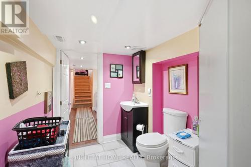 123 Crosthwaite Avenue N, Hamilton, ON - Indoor Photo Showing Bathroom