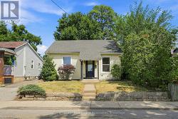 12 NELSON STREET  Hamilton, ON L8P 1G3