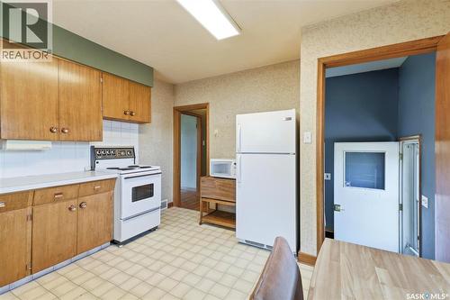 309 St John Street, Regina, SK - Indoor Photo Showing Kitchen