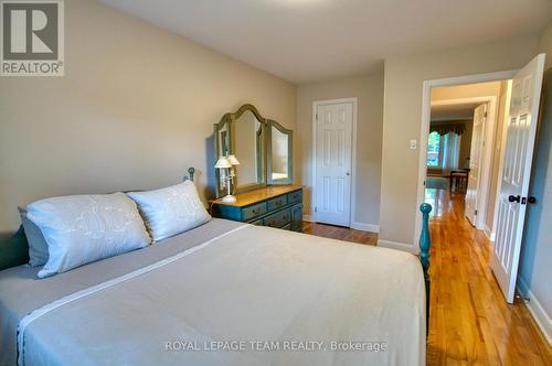 1072 Aldea Avenue, Ottawa, ON - Indoor Photo Showing Bedroom
