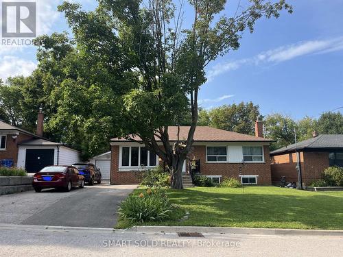 LOWER - 52 MONKSWOOD CRESCENT , Newmarket, Ontario L3Y 2K1 5