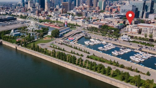 Vue sur l'eau - 701 Rue De La Commune E., Montréal (Ville-Marie), QC - Outdoor With Body Of Water With View