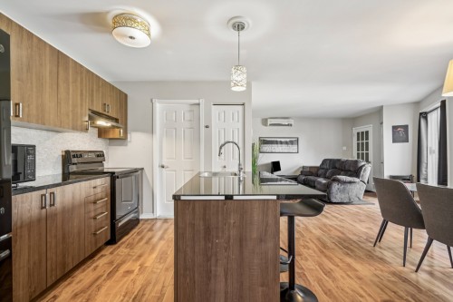 Salle à manger - 23 Av. De Naples, Candiac, QC - Other