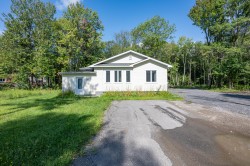2692 Av. Therrien  Mascouche, QC J7K 3C3